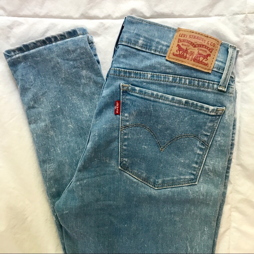 NEW Light Acid Wash 710 Levi Jeans